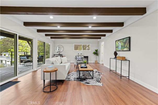 Interior, Living room, Recessed Lighting, Wooden Beams, Wood Texture Flooring