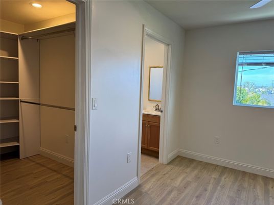 Bathroom, Interior, Recessed Lighting, Wood Texture Flooring