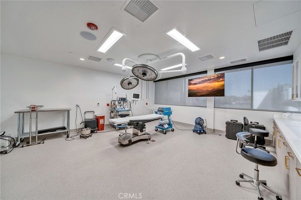 Fitness Equipment, Interior, Recessed Lighting