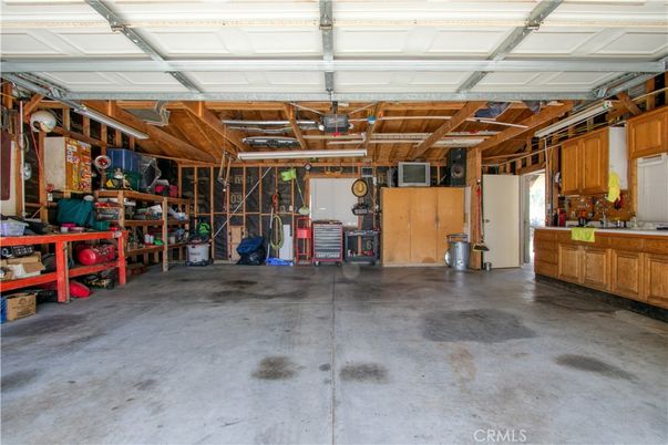 Garage, Interior, Wooden Beams