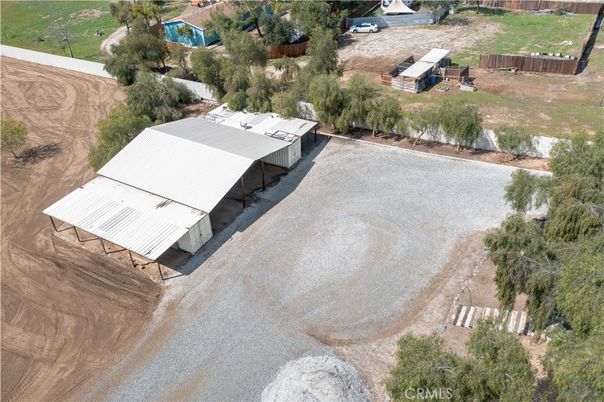 Exterior, Drone