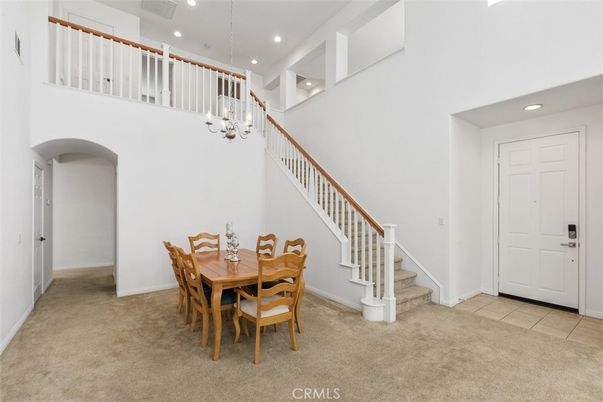 Dining room, Interior, Recessed Lighting