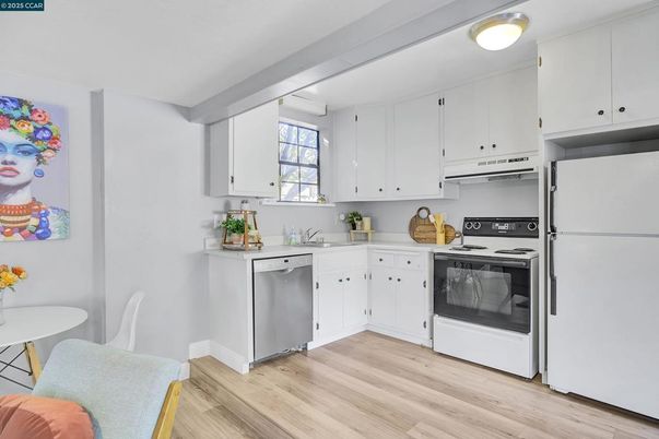 Interior, Kitchen, Stainless Steel Appliances, Wood Texture Flooring