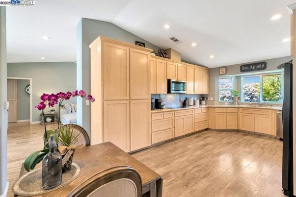 Interior, Kitchen, Recessed Lighting, Wood Texture Flooring