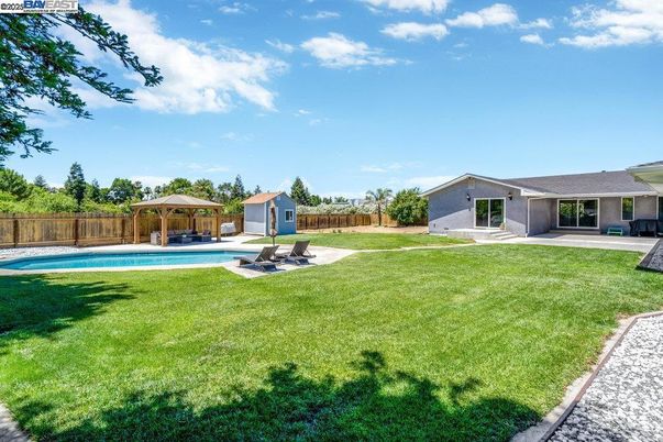 Backyard, Exterior, Pool