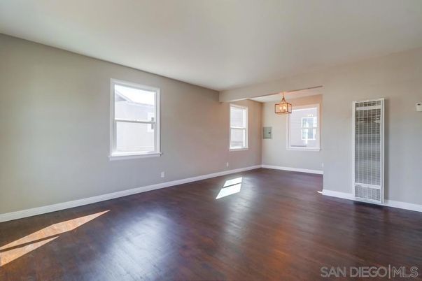 Empty room, Interior, Pendant Lights, Wood Texture Flooring