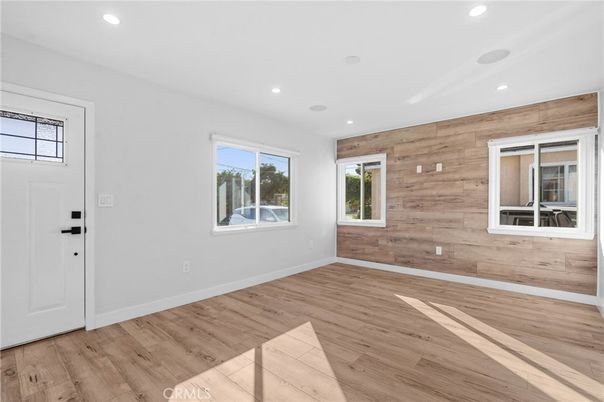 Empty room, Interior, Recessed Lighting, Wood Texture Flooring, Wooden Walls