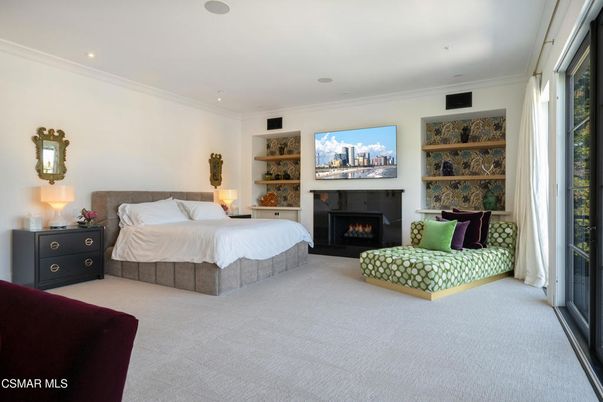 Bedroom, Fireplace, Interior, Recessed Lighting