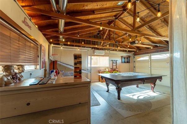 Billiard Table, Game Room, Interior, Wooden Beams, Wooden Ceilings