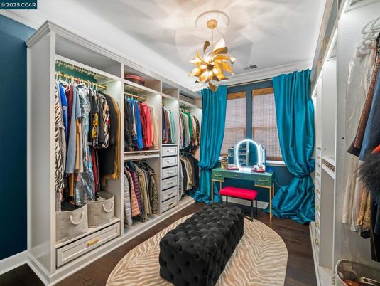 Interior, Walk-in Closets, Wood Texture Flooring