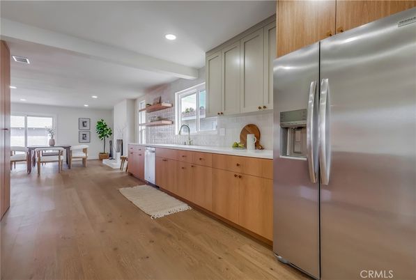 Dining room, Interior, Kitchen, Recessed Lighting, Stainless Steel Appliances, Wood Texture Flooring