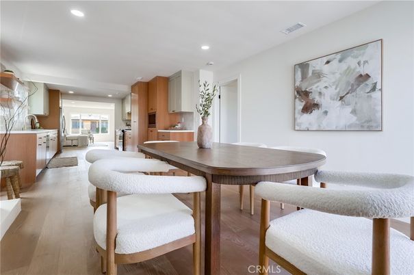 Dining room, Interior, Kitchen, Recessed Lighting, Wood Texture Flooring