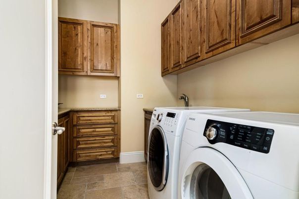 Interior, Washer