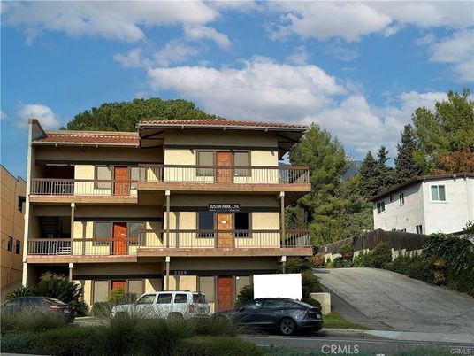 Exterior, Facade, Condo Building