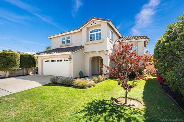Attached, Backyard, Exterior, Facade, Mediterranean