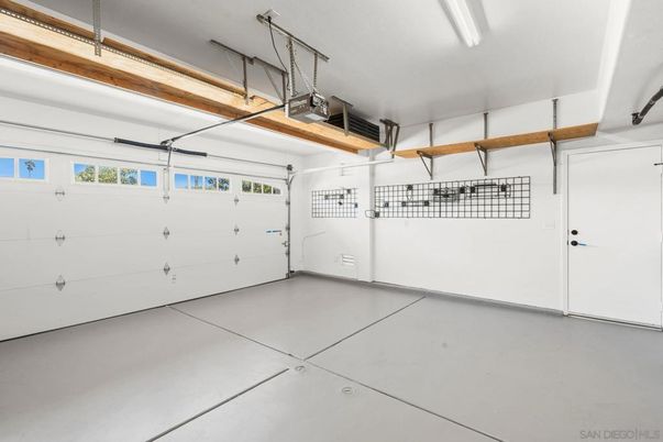 Garage, Interior