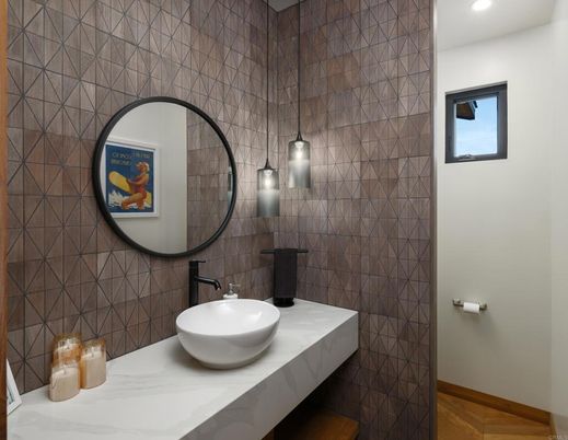 Bathroom, Interior, Pendant Lights, Recessed Lighting, Wood Texture Flooring