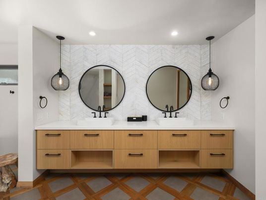Bathroom, Dual Sink Vanities, Interior, Pendant Lights, Recessed Lighting