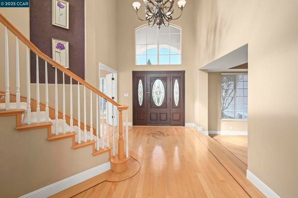 Chandelier, Interior, Wood Texture Flooring