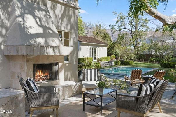 Exterior, Fireplace, Pool