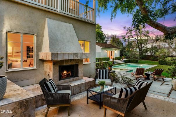 Exterior, Fireplace, Pool