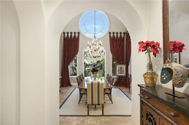 Chandelier, Dining room, Interior
