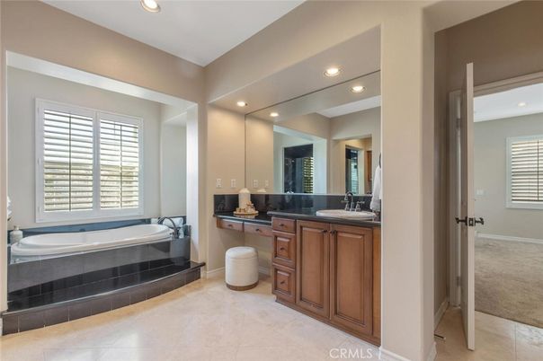 Bathroom, Dual Sink Vanities, Interior, Recessed Lighting