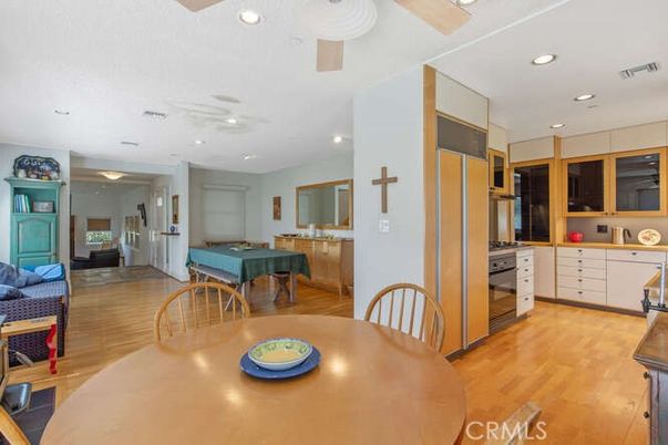 Dining room, Interior, Kitchen, Recessed Lighting, Wood Texture Flooring