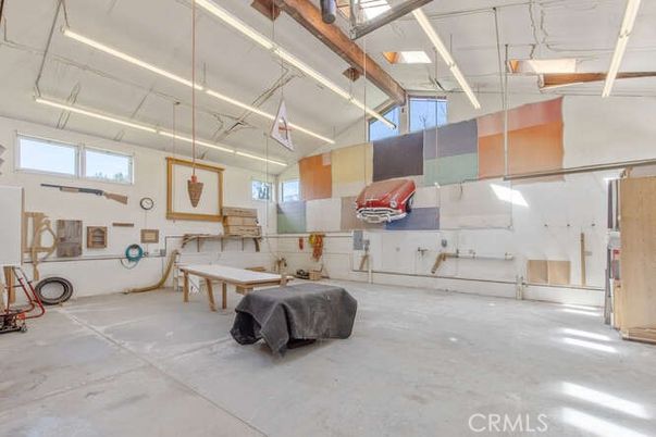 Garage, Interior