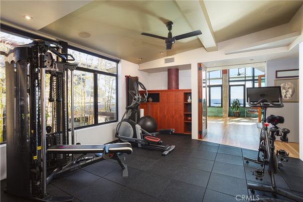 Fitness Equipment, Interior, Recessed Lighting, Wood Texture Flooring