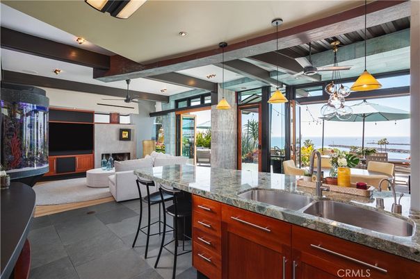 Fireplace, Interior, Living room, Pendant Lights, Recessed Lighting, Water