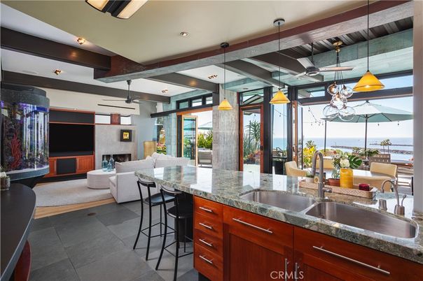 Interior, Kitchen, Living room, Pendant Lights, Recessed Lighting, Water