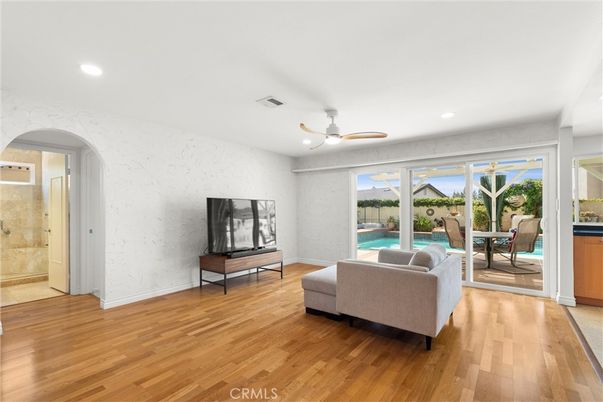 Dining room, Interior, Living room, Recessed Lighting, Wood Texture Flooring