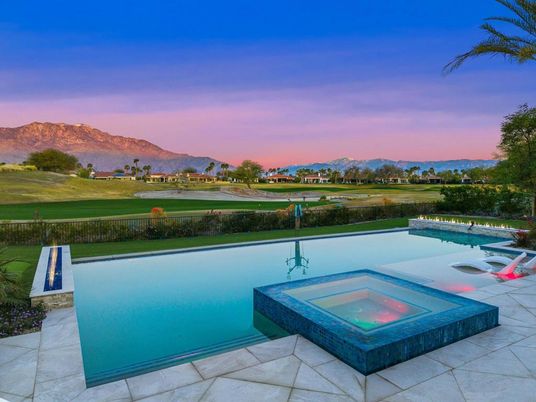 Exterior, Pool, Water