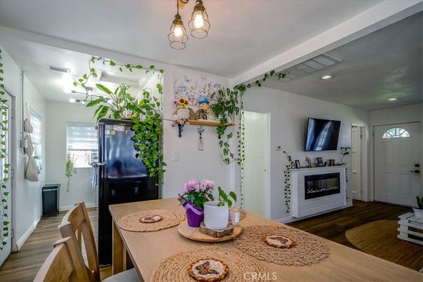 Dining room, Interior, Recessed Lighting, Wood Texture Flooring