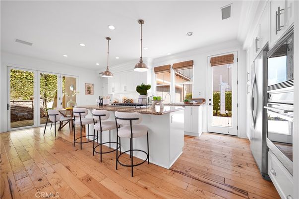 Dining room, Interior, Kitchen, Pendant Lights, Recessed Lighting, Wood Texture Flooring