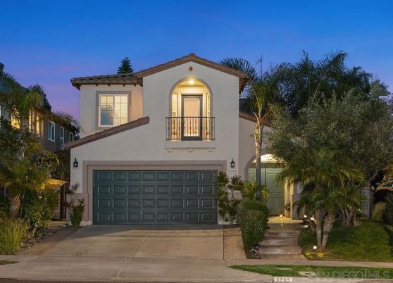 Attached, Exterior, Facade, Spanish Mediterranean