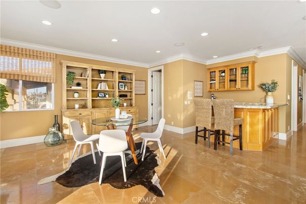 Dining room, Interior, Recessed Lighting