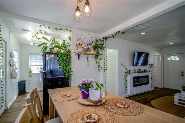 Dining room, Interior, Recessed Lighting, Wood Texture Flooring