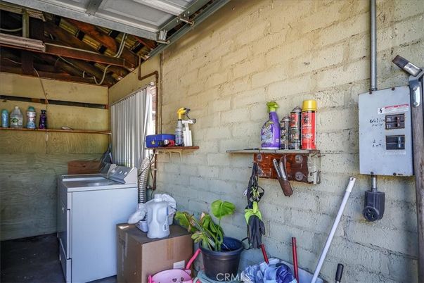 Interior, Stone Walls, Washer