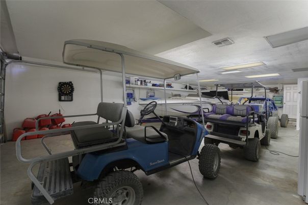 Garage, Interior
