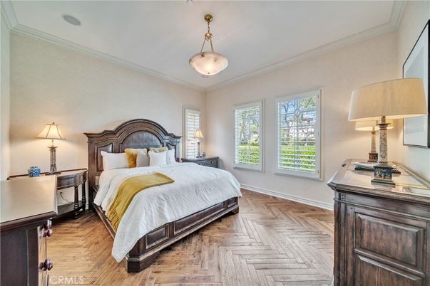 Bedroom, Interior, Pendant Lights, Wood Texture Flooring
