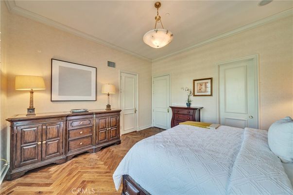 Bedroom, Interior, Pendant Lights, Wood Texture Flooring