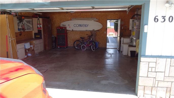 Garage, Interior