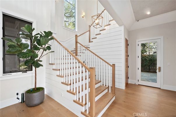 Interior, Pendant Lights, Recessed Lighting, Wood Texture Flooring