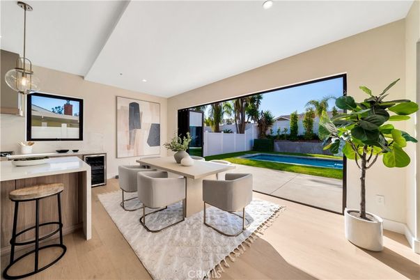 Dining room, Interior, Pendant Lights, Pool, Recessed Lighting, Wood Texture Flooring