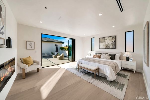 Bedroom, Fireplace, Interior, Recessed Lighting, Wood Texture Flooring
