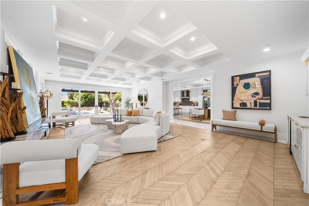 Dining room, Interior, Living room, Pendant Lights, Recessed Lighting, Wood Texture Flooring