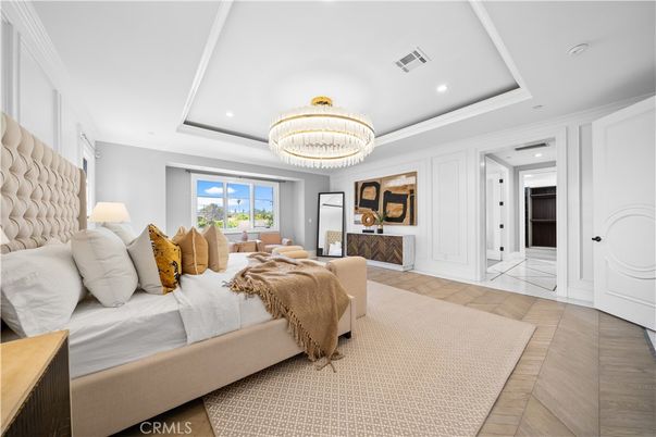 Bedroom, Chandelier, Interior, Recessed Lighting, Wood Texture Flooring