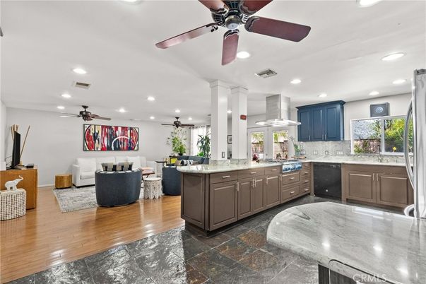 Interior, Kitchen, Living room, Recessed Lighting, Wood Texture Flooring